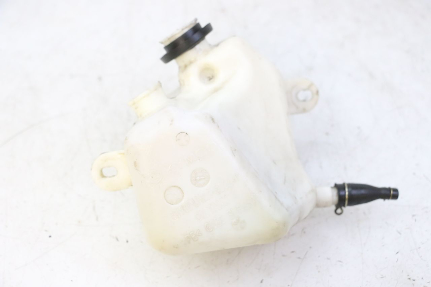 photo de ZBIORNIK OLEJU KYMCO AGILITY NAKED RENOUVO 2T 50 (2011 - 2018) - Stan powierzchni