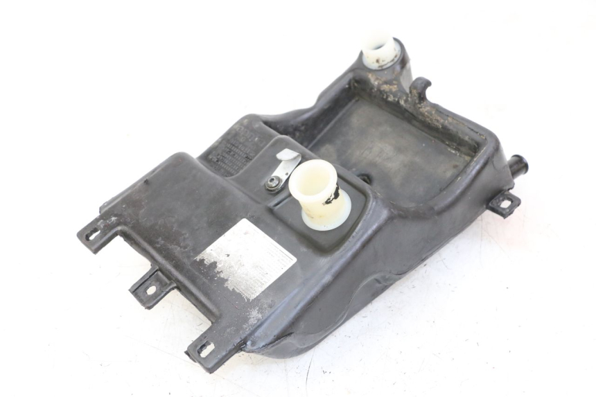 photo de ZBIORNIK OLEJU APRILIA RS 50 (1999 - 2005) - Zbliżenie techniczne