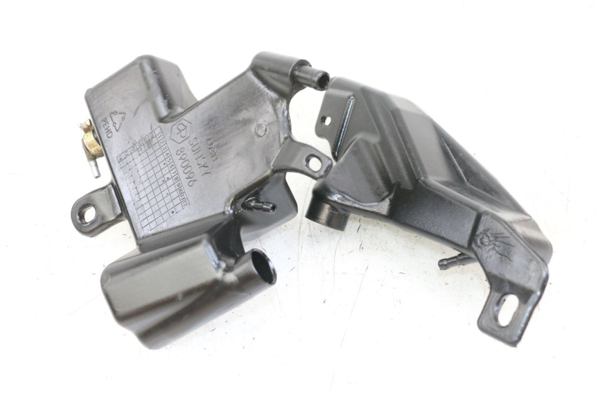 photo de ZBIORNIK OLEJU APRILIA SR MOTARD 50 (2012 - 2018) - Zoom stanu zużycia