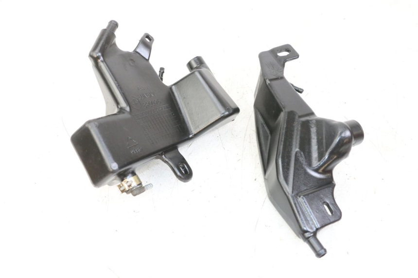 photo de ZBIORNIK OLEJU APRILIA SR MOTARD 50 (2012 - 2018) - Inny kąt widzenia