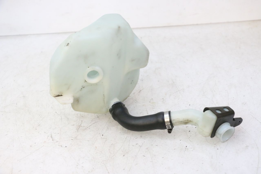 photo de ZBIORNIK OLEJU YAMAHA BW'S 100 (1999 - 2002) - Punkty mocowania