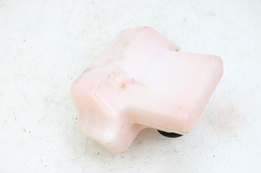 photo de ZBIORNIK OLEJU YAMAHA BW'S EASY 50 (2013 - 2016) - Zbliżenie techniczne