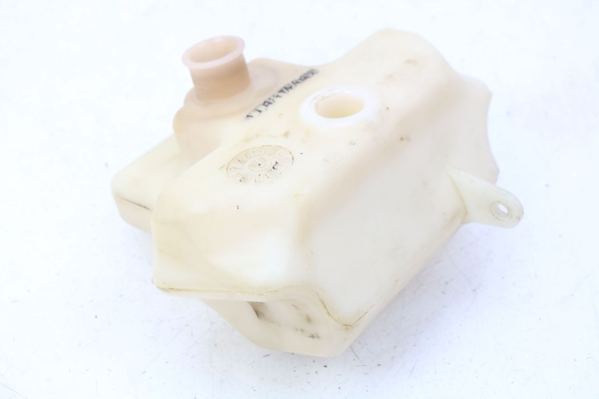 photo de ZBIORNIK OLEJU YAMAHA BW'S NAKED 50 (2008 - 2019) - Inny kąt widzenia