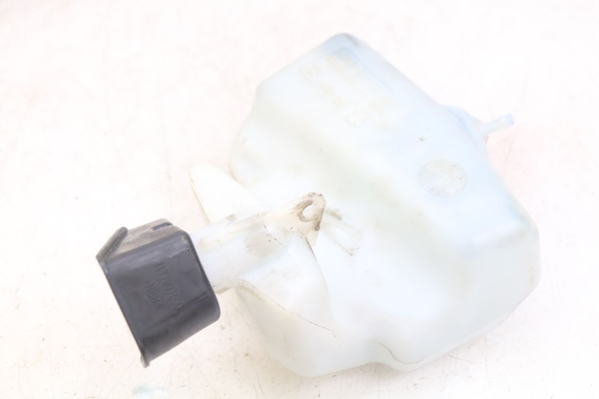 photo de ZBIORNIK OLEJU PEUGEOT CITYSTAR 50 (2013 - 2017) - Zoom stanu zużycia