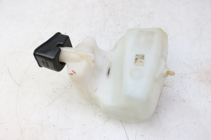 photo de ZBIORNIK OLEJU PEUGEOT CITYSTAR 50 (2013 - 2017) - Zoom stanu zużycia