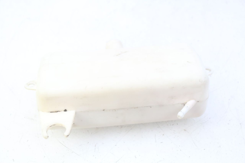 photo de ZBIORNIK OLEJU PEUGEOT DJANGO 2T 50 (2014 - 2019) - Zoom stanu zużycia