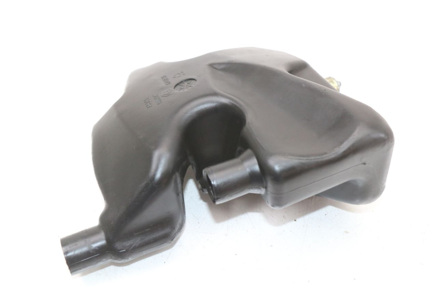 photo de ZBIORNIK OLEJU PIAGGIO FLY 2T 50 (2004 - 2017) - Szczegół części