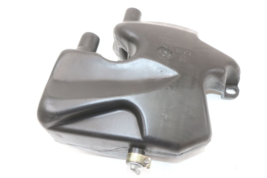 photo de ZBIORNIK OLEJU PIAGGIO FLY 2T 50 (2004 - 2017) - Zoom stanu zużycia