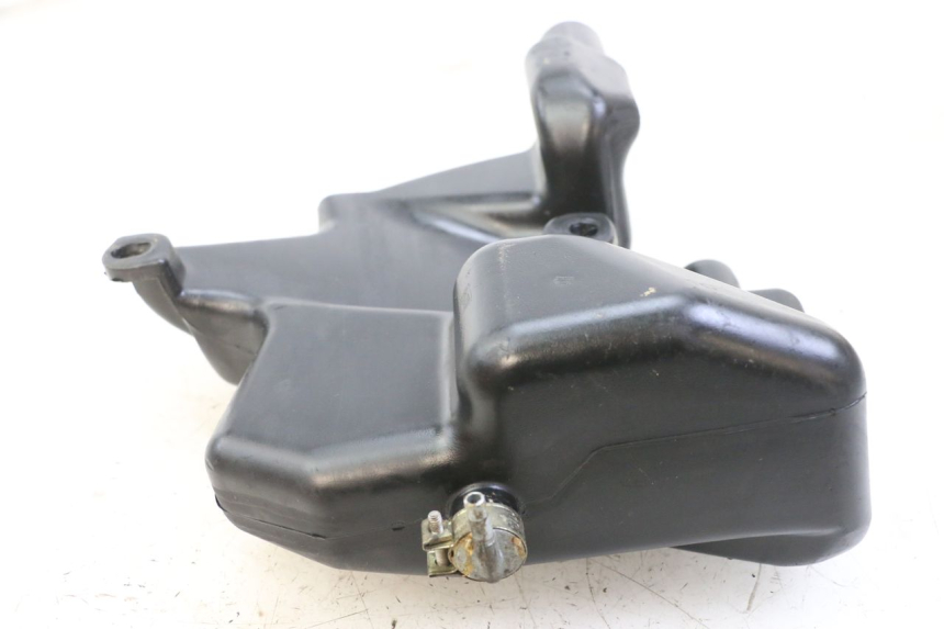 photo de ZBIORNIK OLEJU PIAGGIO FLY 2T 50 (2004 - 2017) - Zoom stanu zużycia