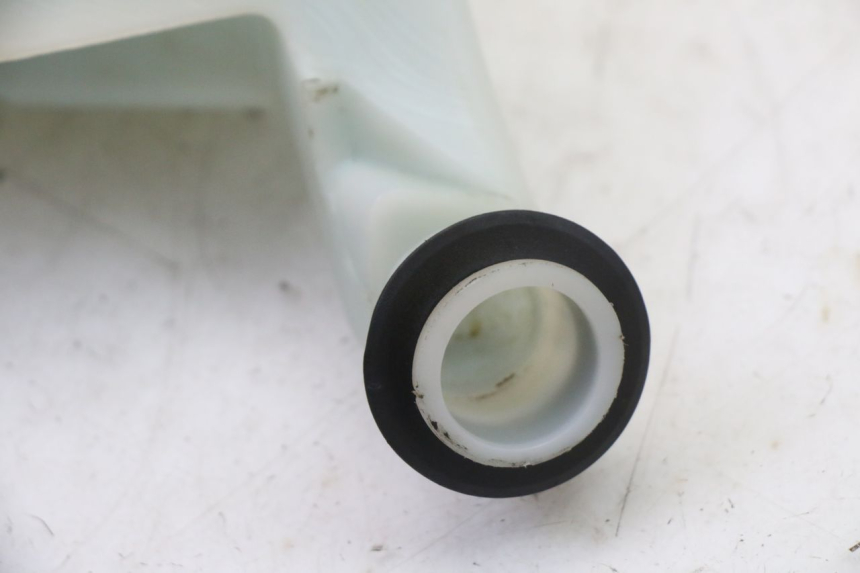 photo de ZBIORNIK OLEJU YAMAHA JOG R 50 (2004 - 2014) - Inny kąt widzenia