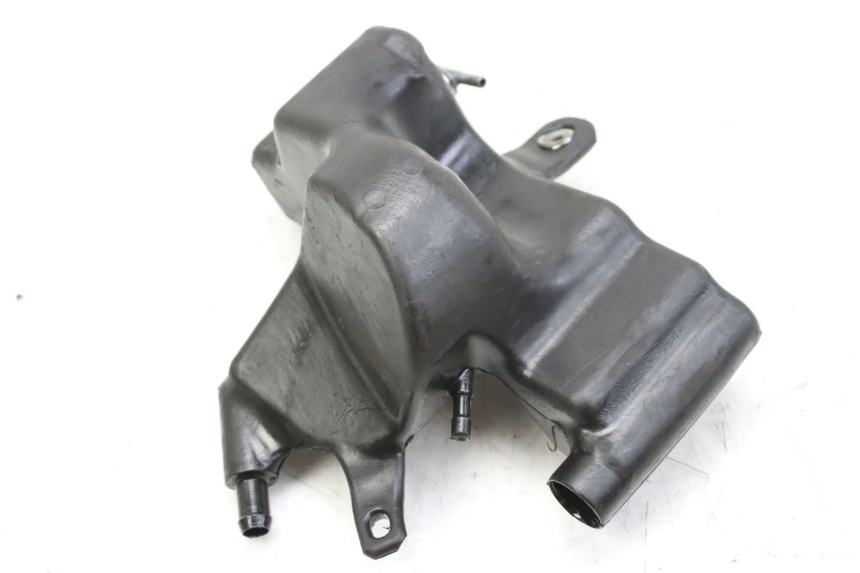 photo de ZBIORNIK OLEJU PIAGGIO NEW TYPHOON 50 (2018 - 2021) - Szczegóły charakterystyczne