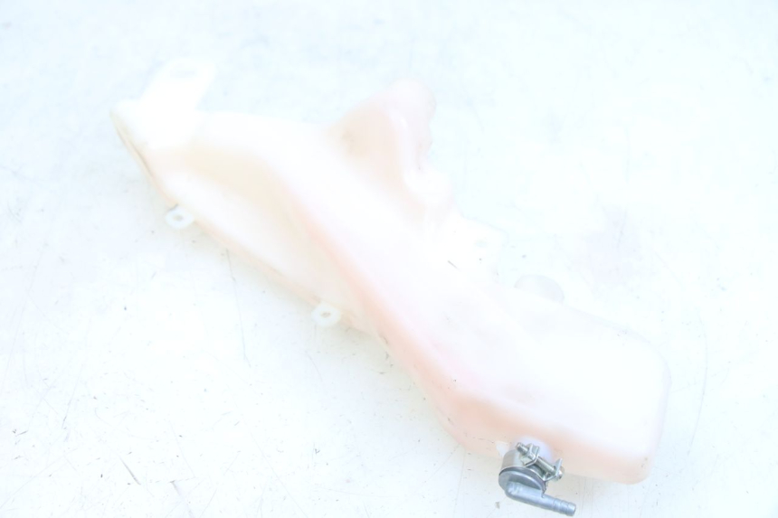 photo de ZBIORNIK OLEJU PIAGGIO NEW TYPHOON 50 (2018 - 2021) - Inny kąt widzenia