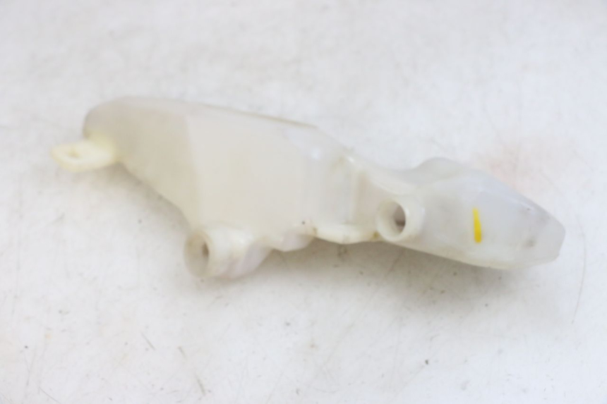 photo de ZBIORNIK OLEJU PIAGGIO NEW TYPHOON 50 (2018 - 2021) - Zbliżenie techniczne