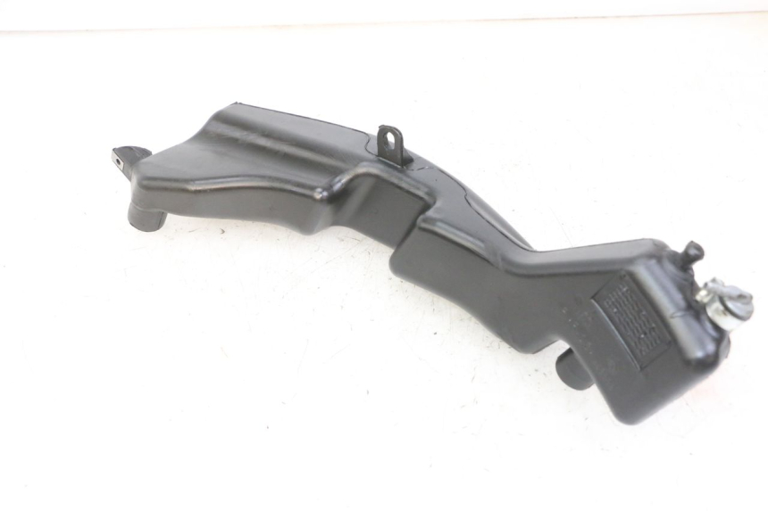 photo de ZBIORNIK OLEJU PIAGGIO NRG POWER PUREJET 50 (2018 - 2021) - Zbliżenie techniczne