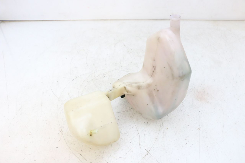 photo de ZBIORNIK OLEJU HONDA NSR R 125 (1994 - 2003) - Inny kąt widzenia