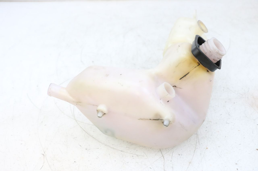 photo de ZBIORNIK OLEJU HONDA NSR R 125 (1994 - 2003) - Stan powierzchni