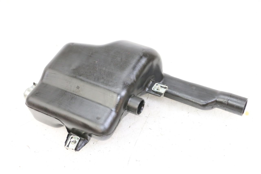 photo de ZBIORNIK OLEJU PIAGGIO VESPA S 2T 50 (2007 - 2014) - Zoom stanu zużycia