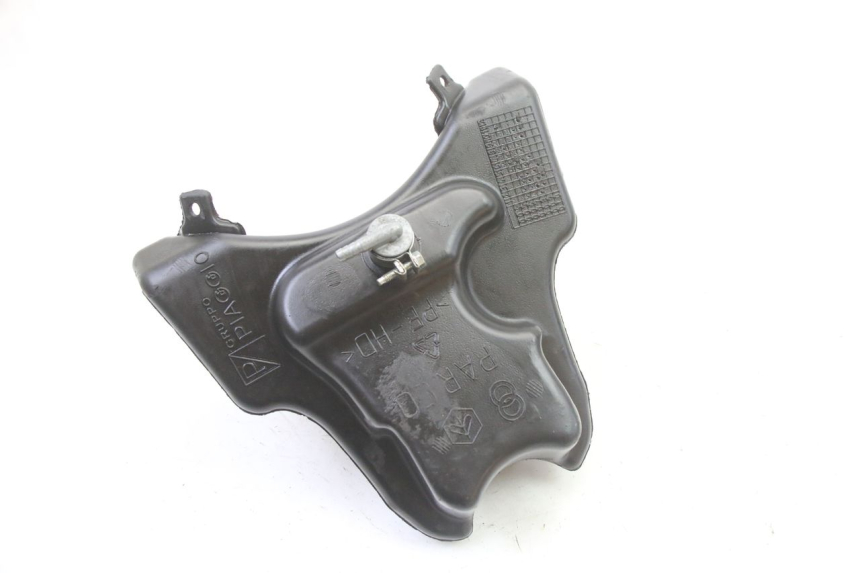 photo de ZBIORNIK OLEJU GILERA RUNNER SP 50 (2006 - 2008) - Widok ogólny