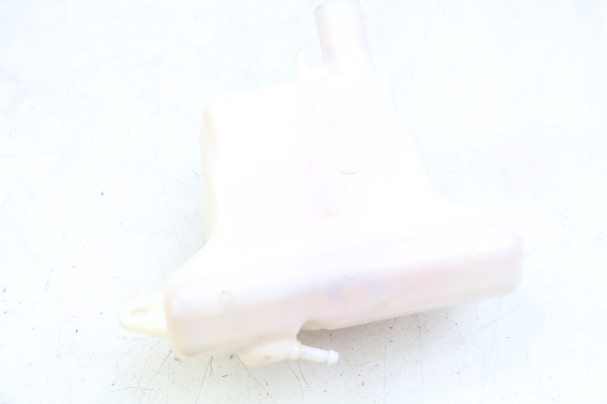 photo de ZBIORNIK OLEJU PEUGEOT SPEEDFIGHT 3 AIR 50 (2009 - 2015) - Zoom stanu zużycia