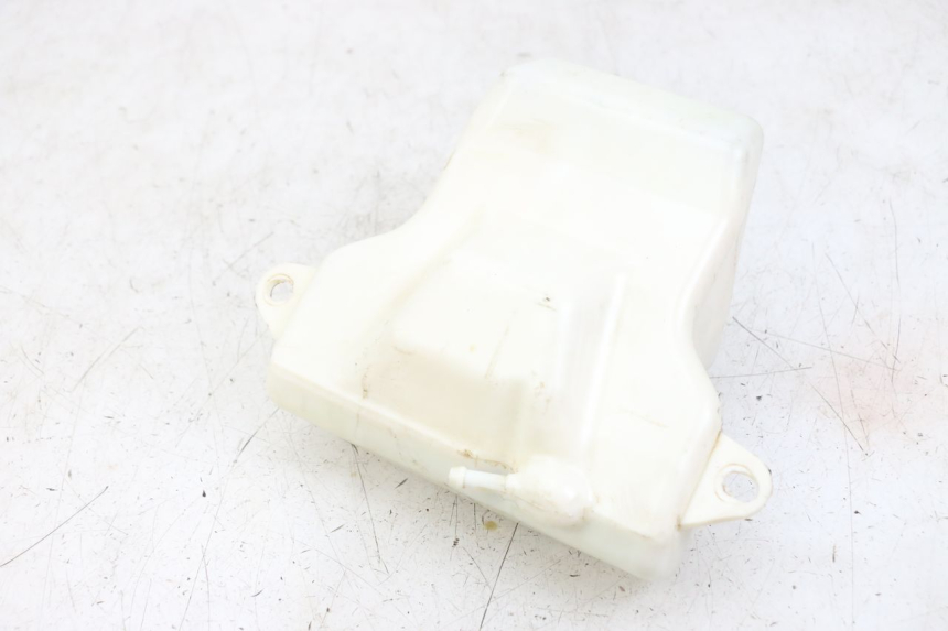 photo de ZBIORNIK OLEJU PEUGEOT SPEEDFIGHT 4 2T 50 (2015 - 2019) - Szczegół części