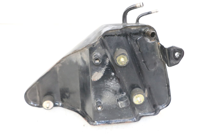 photo de ZBIORNIK OLEJU HARLEY DAVIDSON SPORTSTER XL CUSTOM 1200 (2003 - 2004) - Zbliżenie techniczne