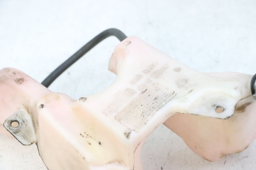 photo de ZBIORNIK OLEJU APRILIA SR R 2T LC 50 (2018 - 2021) - Zbliżenie techniczne