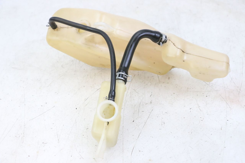 photo de ZBIORNIK OLEJU YAMAHA TDR DELTABOX 125 (1997 - 2003) - Zbliżenie techniczne