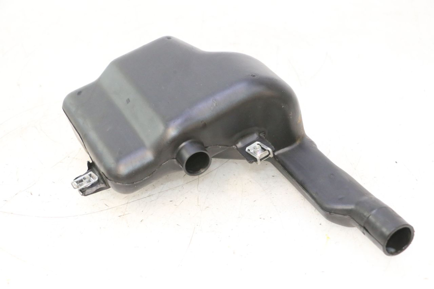 photo de ZBIORNIK OLEJU PIAGGIO VESPA LX 2T 50 (2005 - 2013) - Zbliżenie techniczne