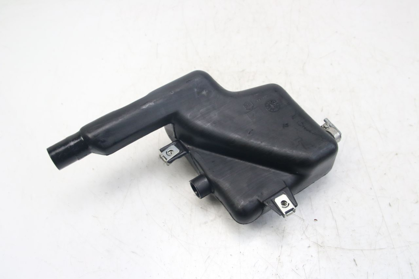 photo de ZBIORNIK OLEJU PIAGGIO VESPA S 2T 50 (2007 - 2014) - Zoom stanu zużycia