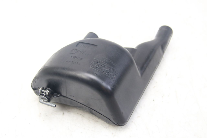 photo de ZBIORNIK OLEJU PIAGGIO VESPA SPRINT 2T 50 (2014 - 2018) - Zoom stanu zużycia