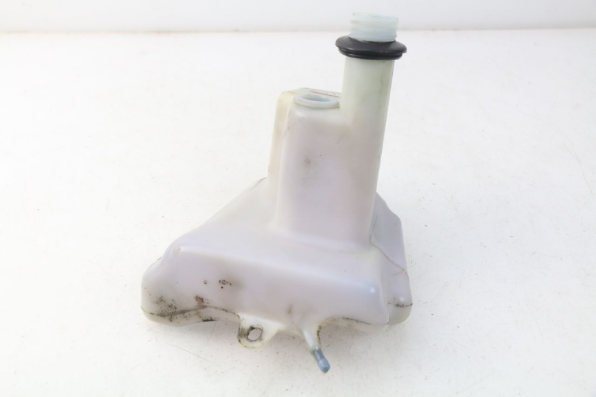 photo de ZBIORNIK OLEJU PEUGEOT VIVACITY 100 (1999 - 2008) - Zoom stanu zużycia