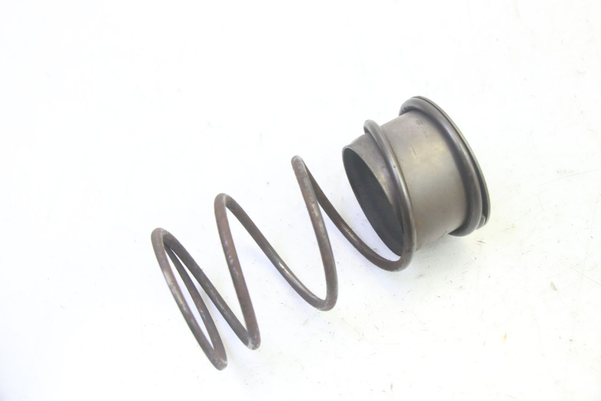 photo de SPRĘŻYNA DOCISKOWA ADIVA AD3 300 (2014 - 2020) - Zoom stanu zużycia