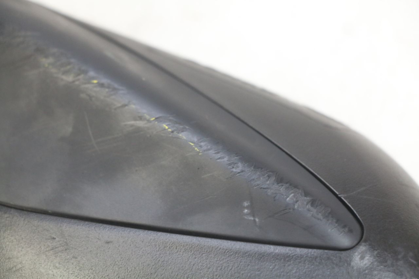 photo de LUSTERKO PRAWE KYMCO AGILITY 16+ 4T 50 (2018 - 2023) - Zoom stanu zużycia