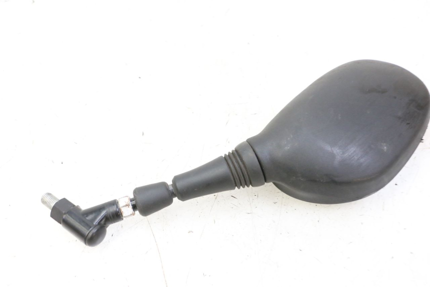 photo de LUSTERKO PRAWE SUZUKI BURGMAN 125 (2007 - 2014) - Zbliżenie techniczne