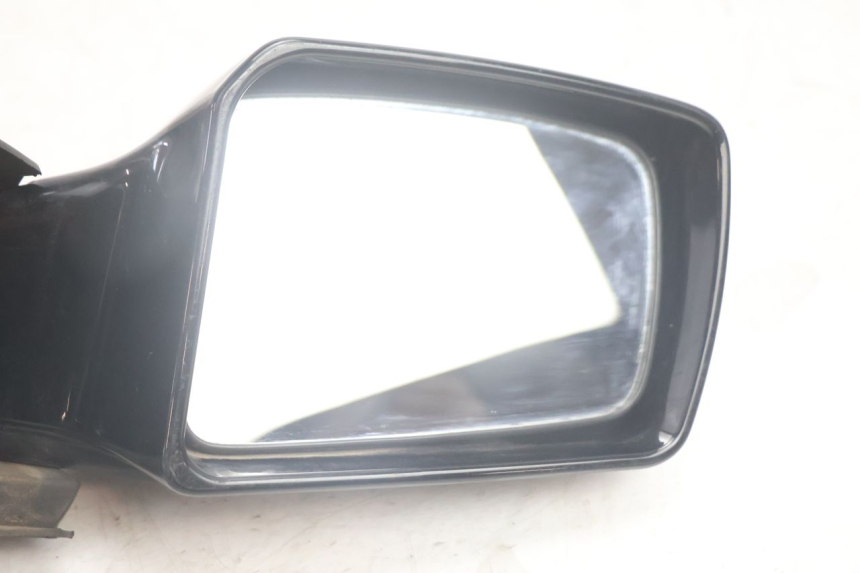 photo de LUSTERKO PRAWE SUZUKI BURGMAN EXECUTIVE ABS 650 (2006 - 2012) - Zoom stanu zużycia