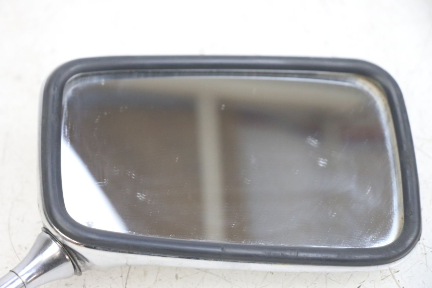 photo de LUSTERKO PRAWE HONDA CA REBEL 125 (1995 - 2001) - Szczegóły charakterystyczne