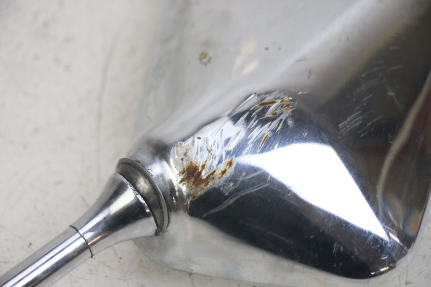 photo de LUSTERKO PRAWE HONDA CA REBEL 125 (1995 - 2001) - Zbliżenie techniczne