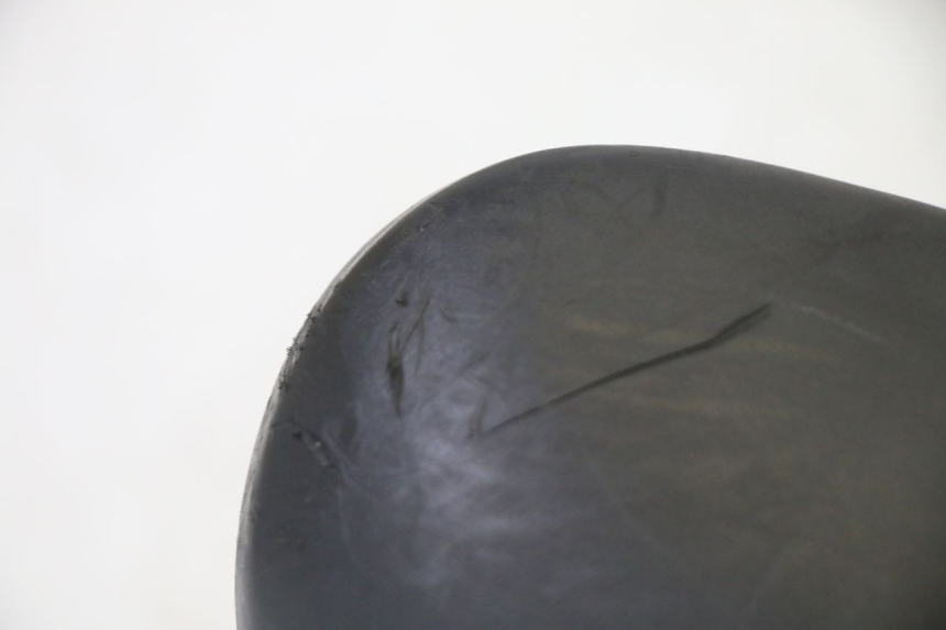 photo de LUSTERKO PRAWE KYMCO DINK STREET 125 (2009 - 2014) - Stan powierzchni