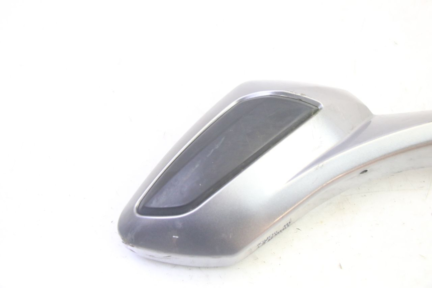 photo de LUSTERKO PRAWE SYM GTS EVO 125 (2009 - 2013) - Punkty mocowania