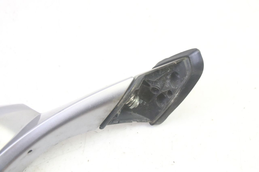 photo de LUSTERKO PRAWE SYM GTS EVO 125 (2009 - 2013) - Oznaczenia i referencje