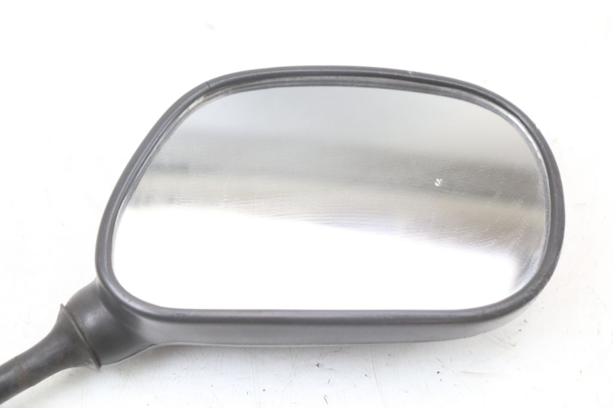 photo de LUSTERKO PRAWE PEUGEOT KISBEE 4T 50 (2010 - 2017) - Inny kąt widzenia