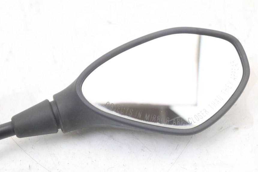 photo de LUSTERKO PRAWE PIAGGIO MP3 HPE 350 (2018 - 2020) - Zoom stanu zużycia