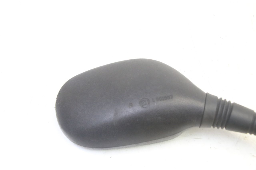 photo de LUSTERKO PRAWE PIAGGIO MP3 RL 250 (2006 - 2010) - Punkty mocowania