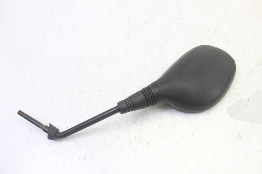 photo de LUSTERKO PRAWE PIAGGIO MP3 RL 250 (2006 - 2010) - Zbliżenie techniczne