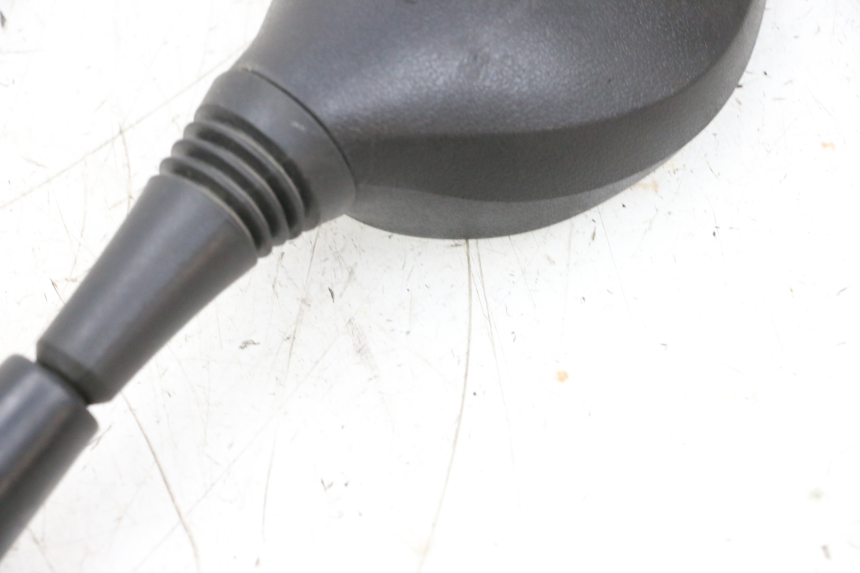 photo de LUSTERKO PRAWE SYM ORBIT 2 4T 50 (2008 - 2017) - Stan powierzchni