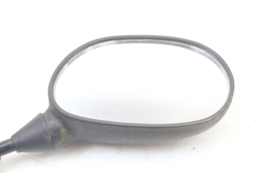 photo de LUSTERKO PRAWE PEUGEOT KISBEE 4T 50 (2018 - 2022) - Zbliżenie techniczne