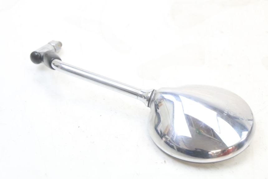 photo de LUSTERKO PRAWE PIAGGIO BEVERLY 125 (1998 - 2005) - Zbliżenie techniczne