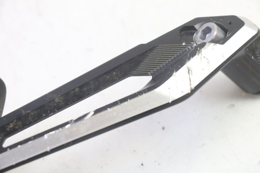 photo de LUSTERKO PRAWE BMW R GS 1250 (2021 - 2024) - Oznaczenia i referencje