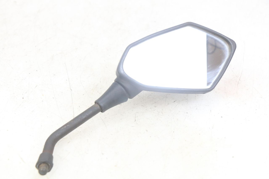 photo de LUSTERKO PRAWE YAMASAKI ROADSTER 50 (2013 - 2018) - Widok główny