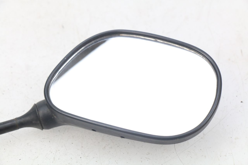 photo de LUSTERKO PRAWE TNT MOTOR ROMA 10' 4T 50 (2007 - 2018) - Zbliżenie techniczne